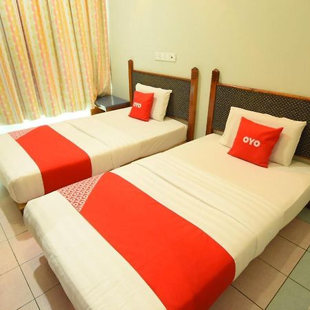 Oyo 89642 Highway Inn Mukah Экстерьер фото