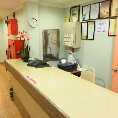 Oyo 89642 Highway Inn Mukah Экстерьер фото