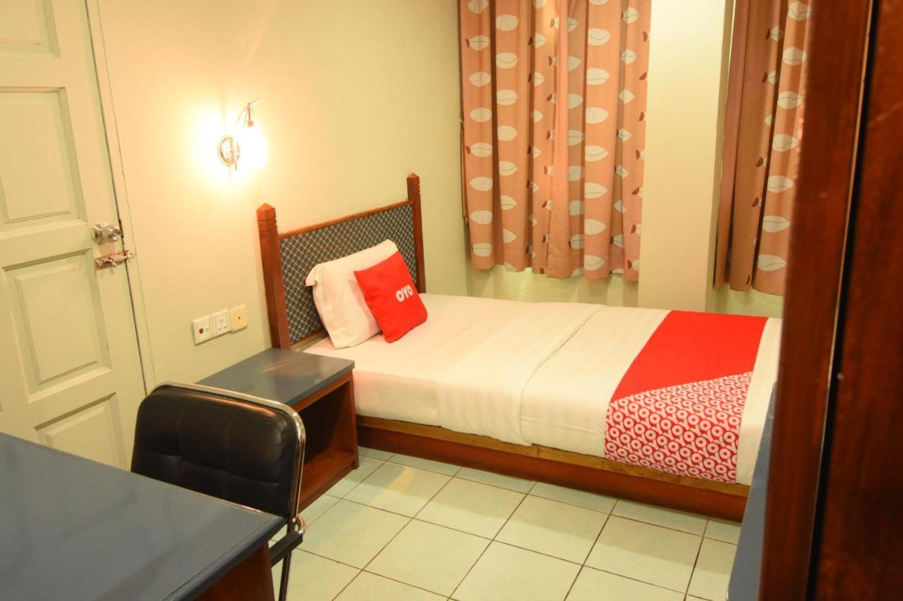 Oyo 89642 Highway Inn Mukah Экстерьер фото